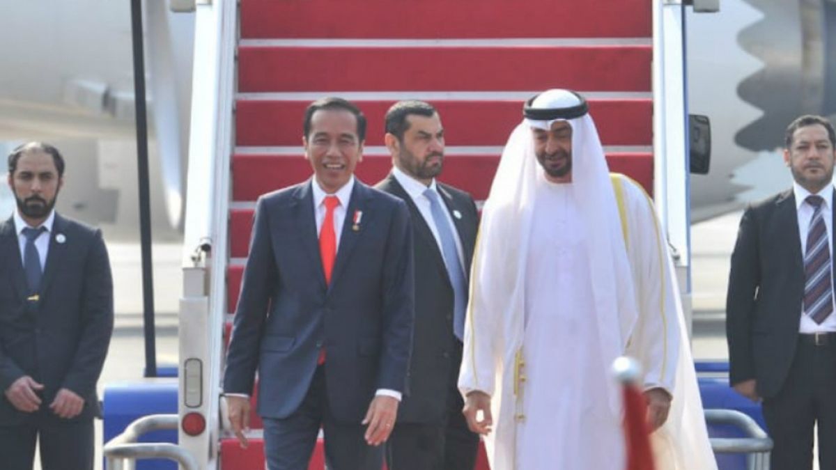 Tiba di Dubai Presiden Jokowi Sampaikan Arahan ke Menteri